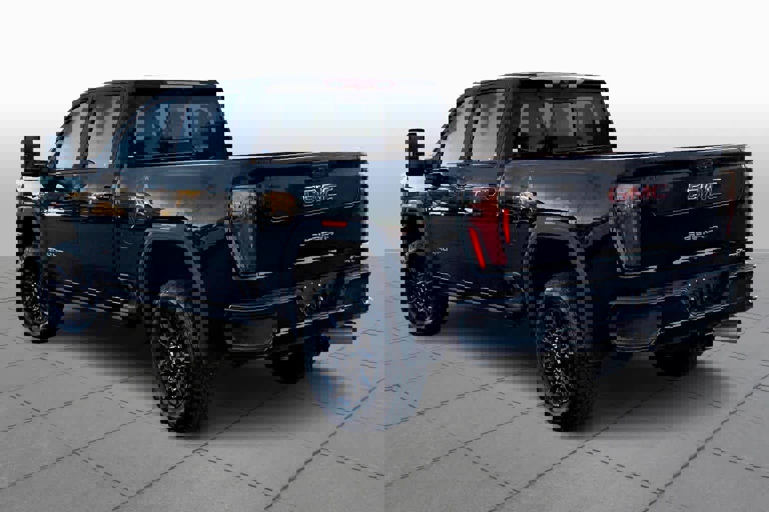 Used 2025 GMC Sierra 2500 AT4 w/ AT4 Premium Plus Package image 11