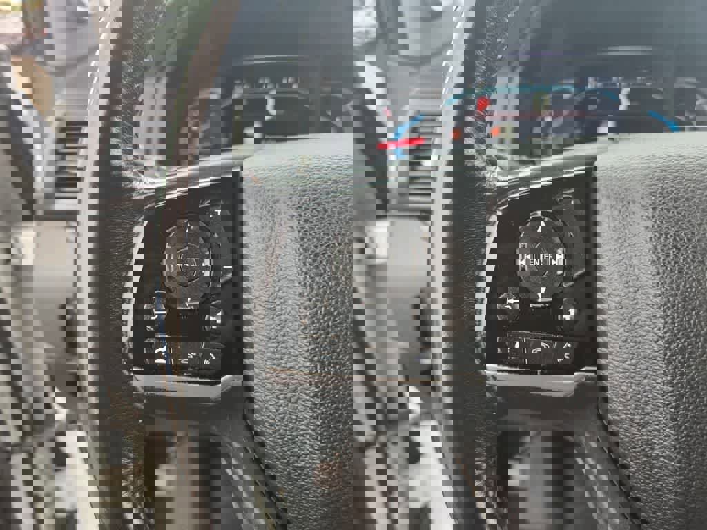 Used 2020 Honda Pilot Touring image 21