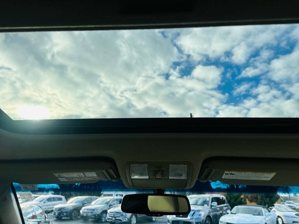 Used 2012 Toyota RAV4 Limited image 14