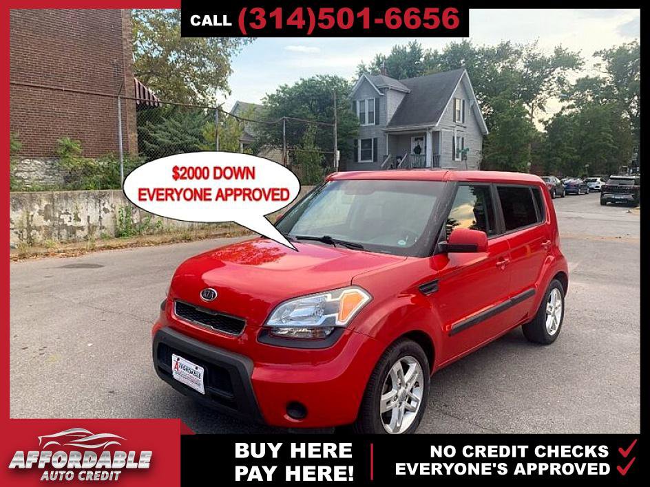 Used 2011 Kia Soul + image 1