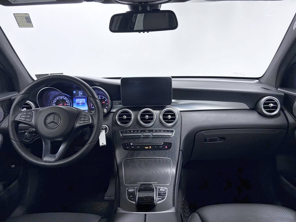 Used 2018 Mercedes-Benz GLC 300 4MATIC video 2