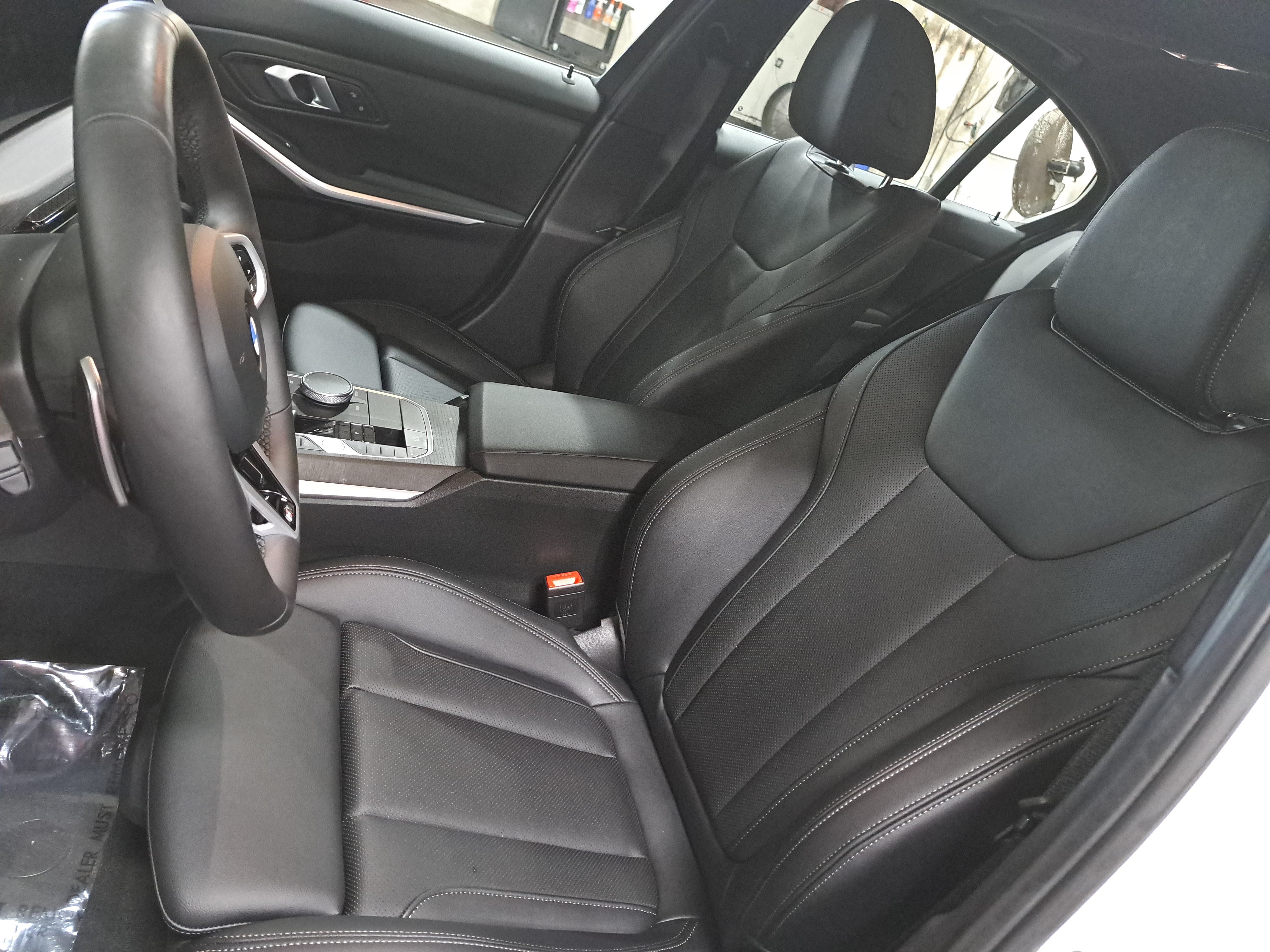 Certified 2026 BMW 330i Sedan w/ M Sport Package RWD image 17