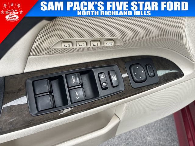 Used 2010 Lexus IS 250C RWD image 22