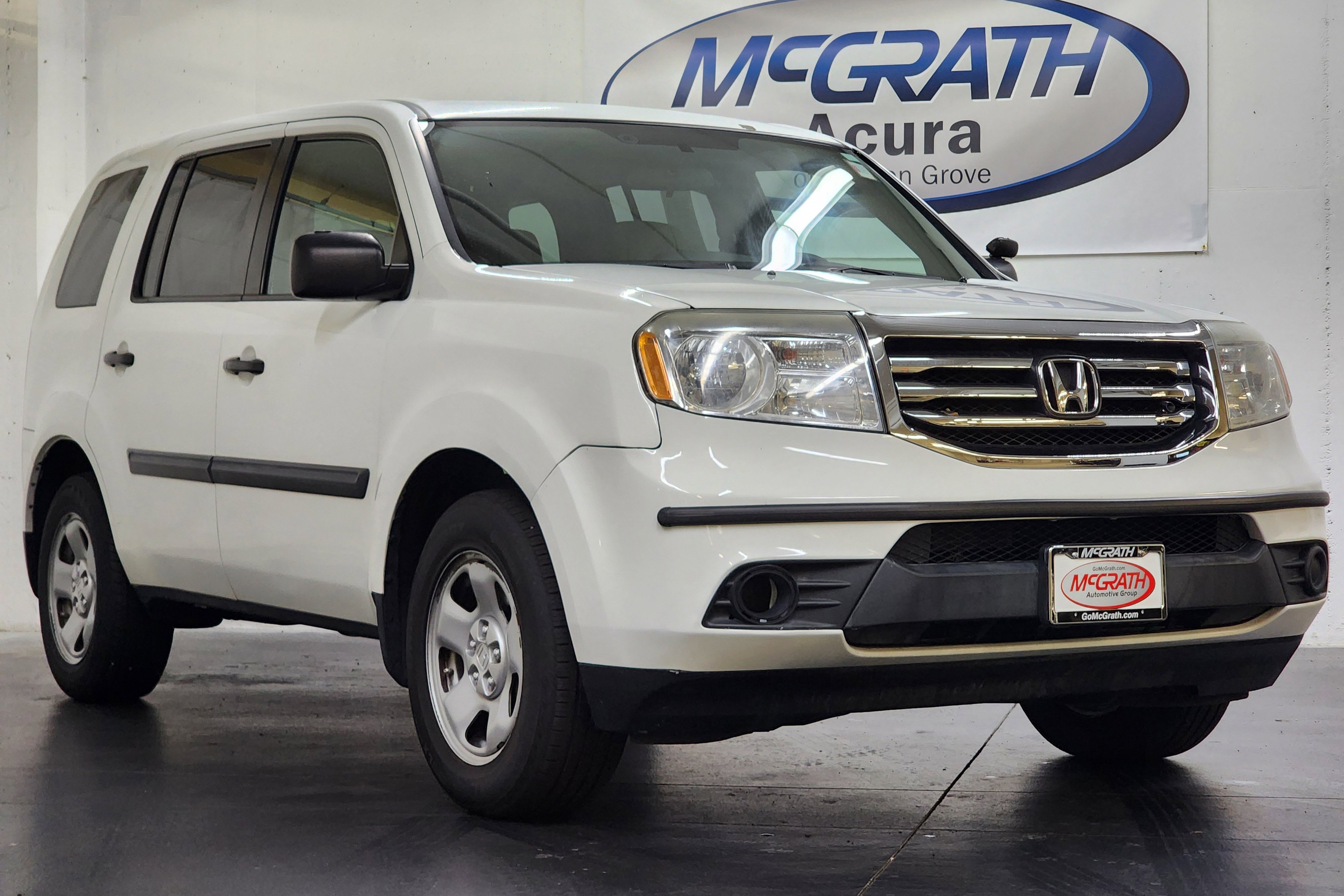 Used 2015 Honda Pilot LX image 2