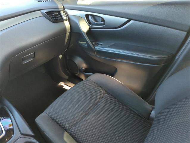 Certified 2020 Nissan Rogue Sport S image 22