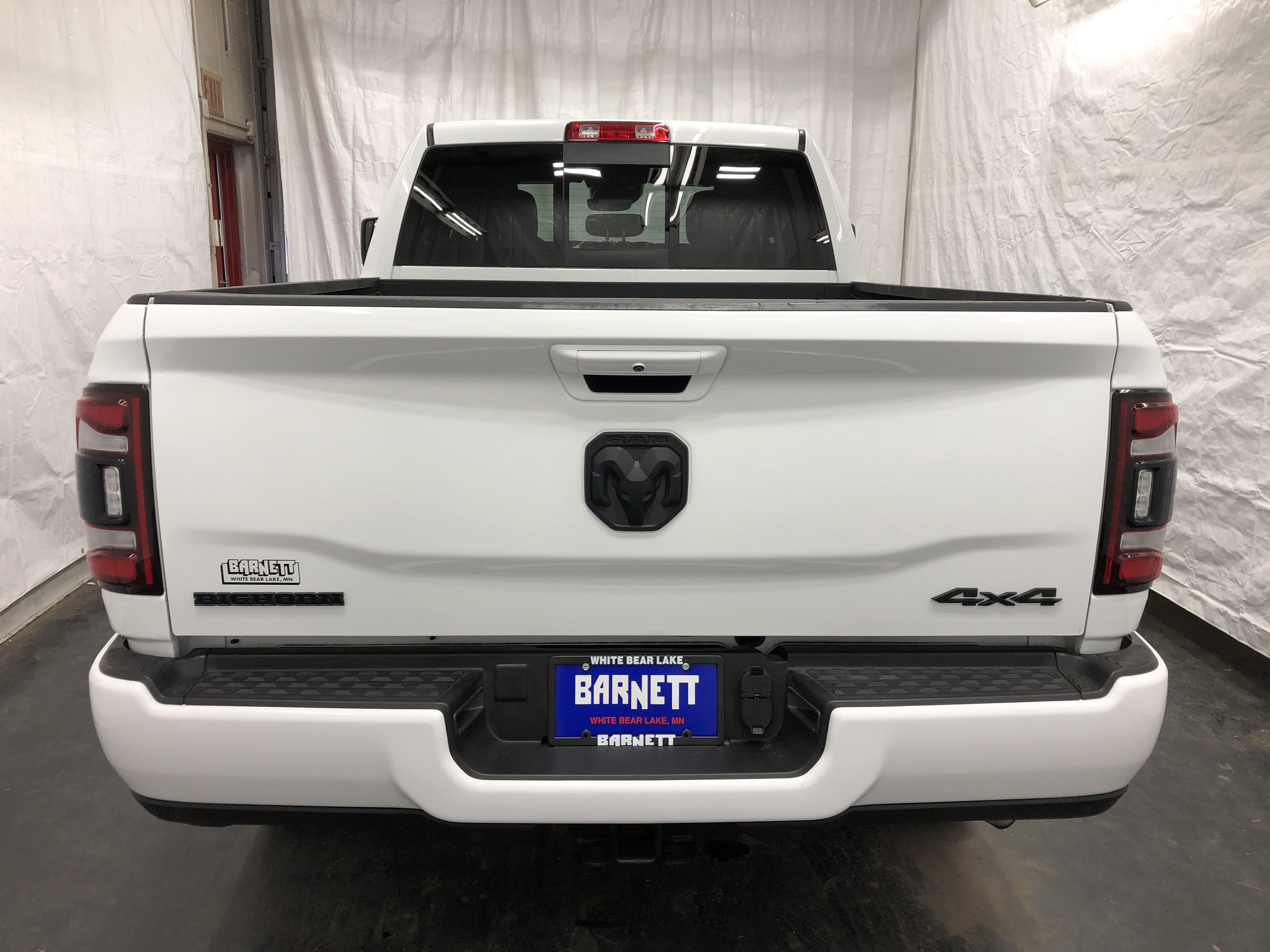 Certified 2024 RAM 2500 Big Horn w/ Night Edition AWD/4WD image 8