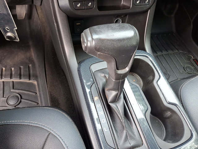 Used 2017 Chevrolet Colorado Z71 AWD/4WD image 15