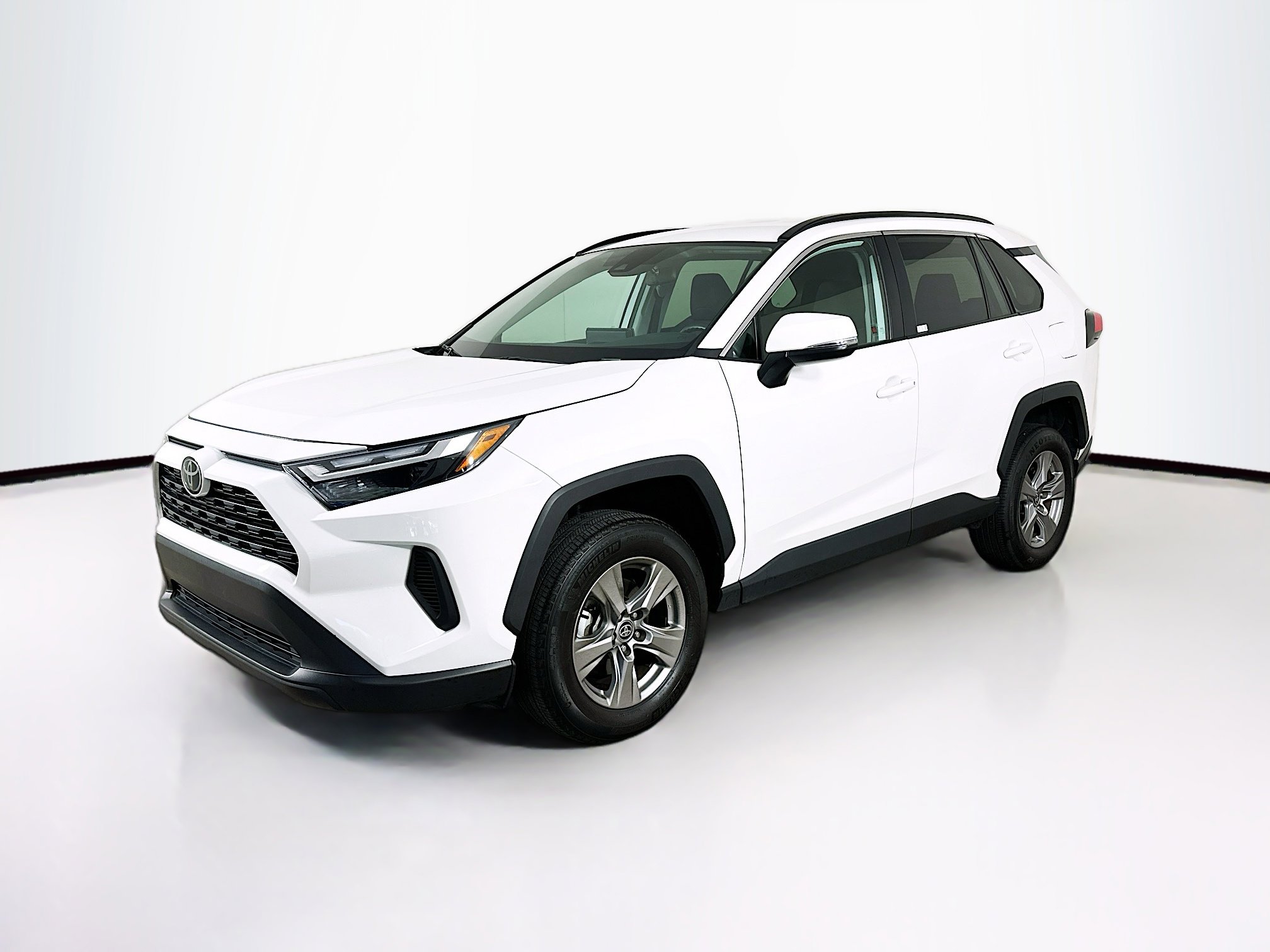 Used 2024 Toyota RAV4 XLE image 3