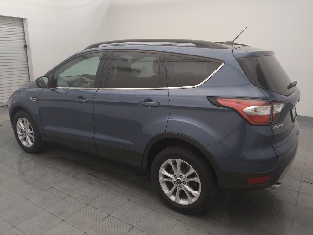 Used 2018 Ford Escape SE AWD/4WD image 3