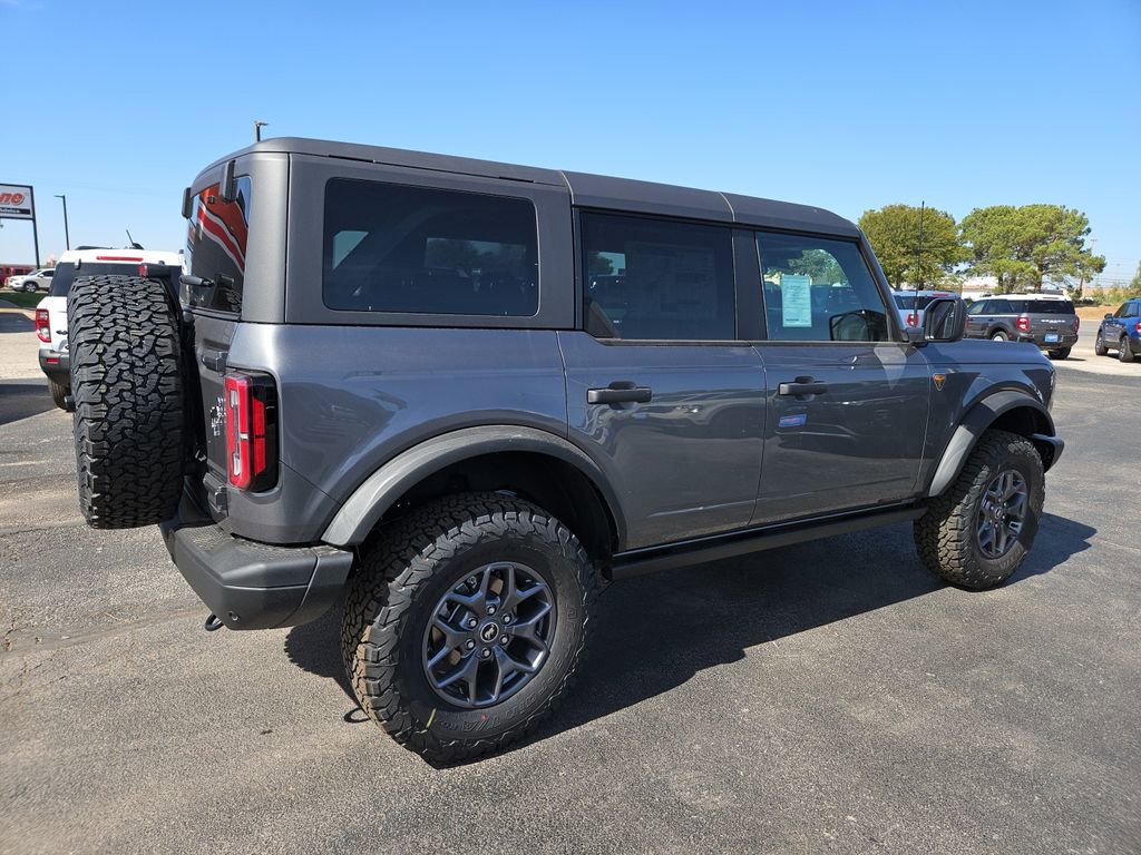 New 2025 Ford Bronco Badlands image 13