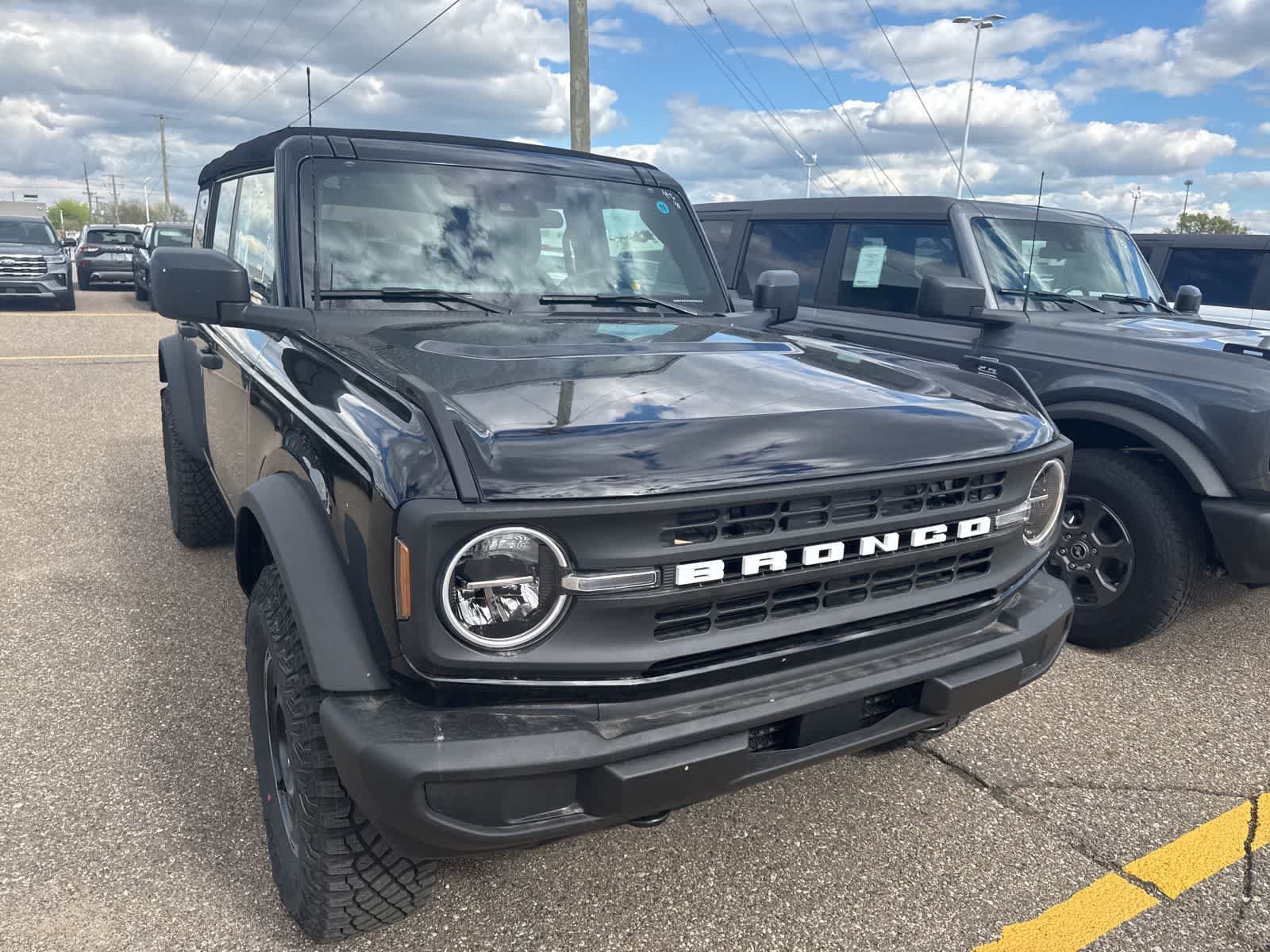 New 2026 Ford Bronco 4-Door AWD/4WD image 27