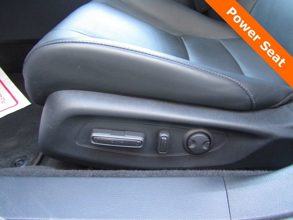 Used 2024 Honda Accord Touring image 7