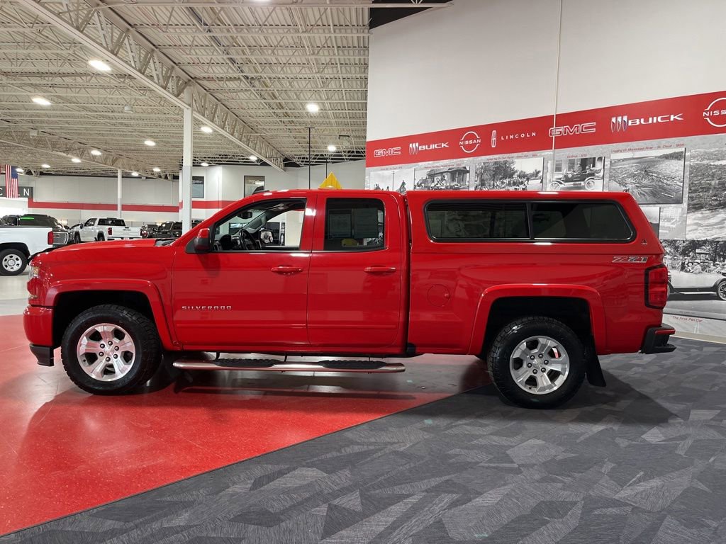 Used 2017 Chevrolet Silverado 1500 LT w/ All Star Edition AWD/4WD image 6