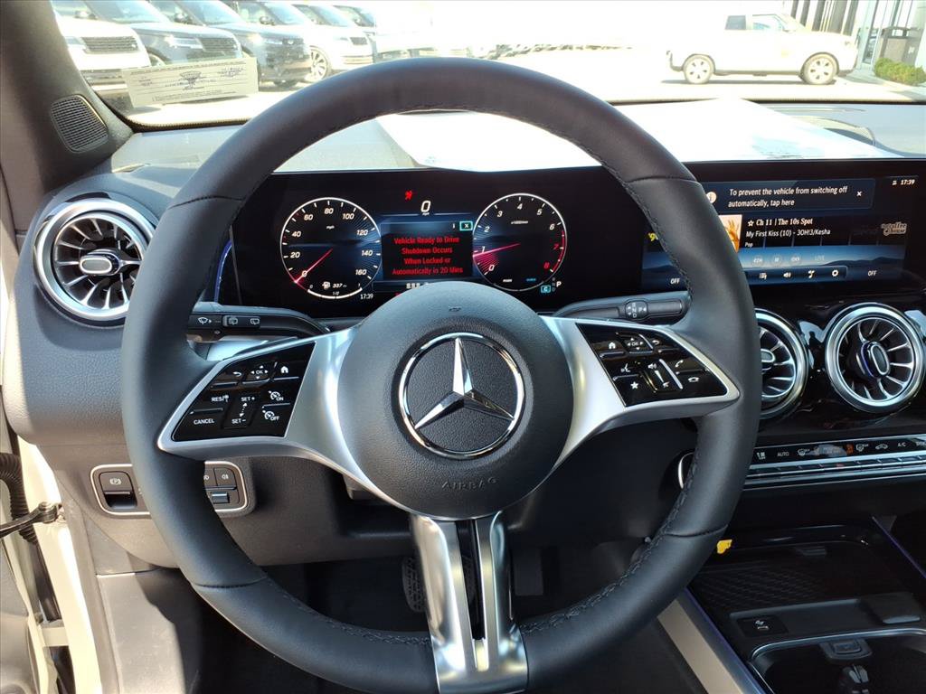 Used 2026 Mercedes-Benz GLB 250 4MATIC image 14