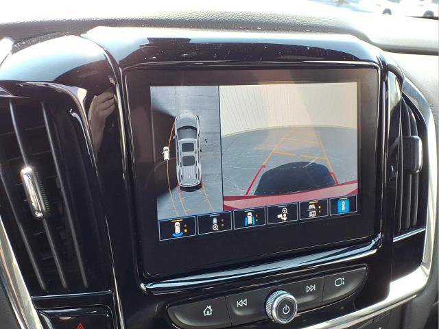 Used 2023 Chevrolet Traverse Premier image 13