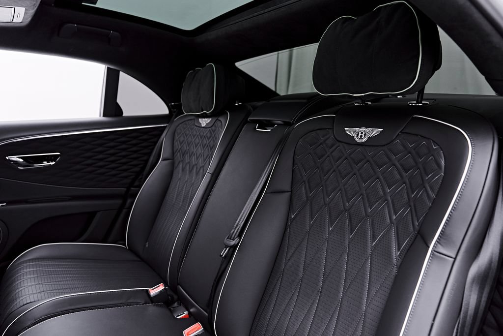 Used 2022 Bentley Flying Spur V8 AWD/4WD image 55