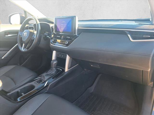 Certified 2023 Toyota Corolla Cross XLE image 17