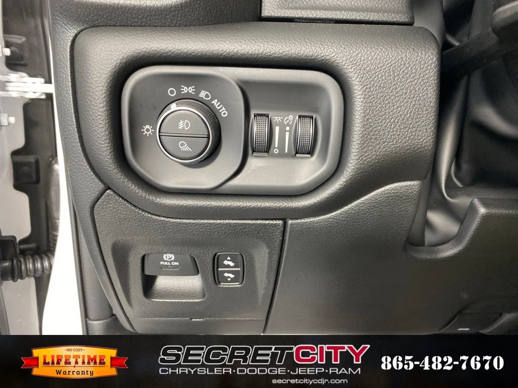 New 2026 RAM 1500 Big Horn AWD/4WD image 14