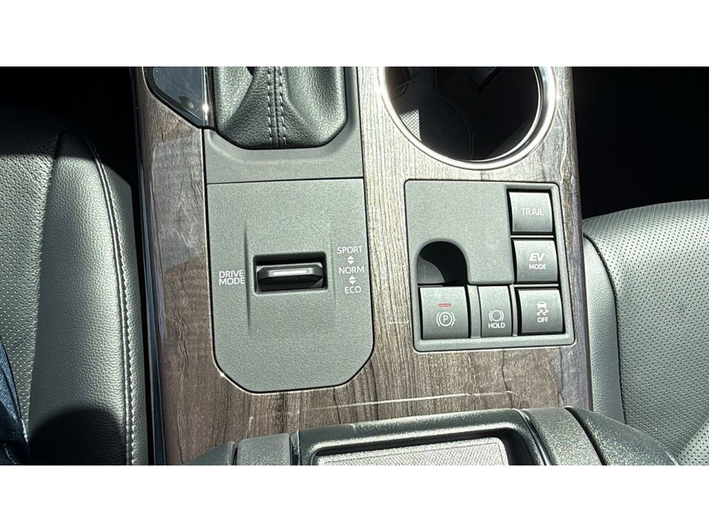 New 2026 Toyota Highlander Platinum AWD/4WD image 29