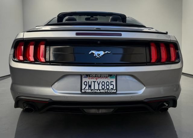 Used 2020 Ford Mustang Premium RWD image 5