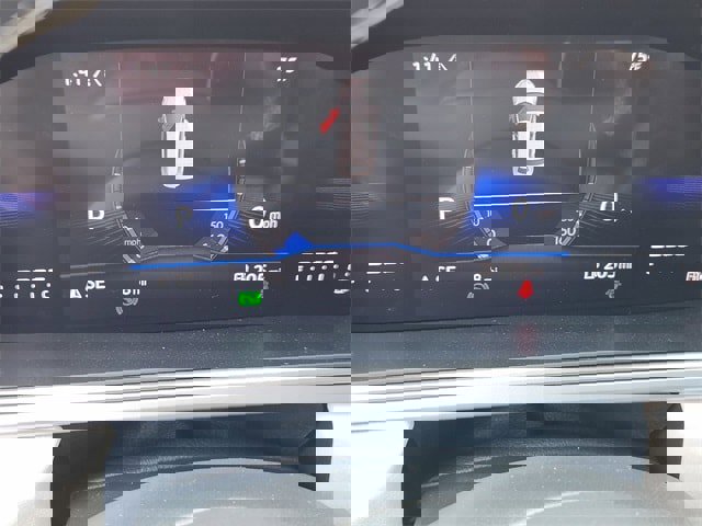 New 2025 Volkswagen Taos SE image 15