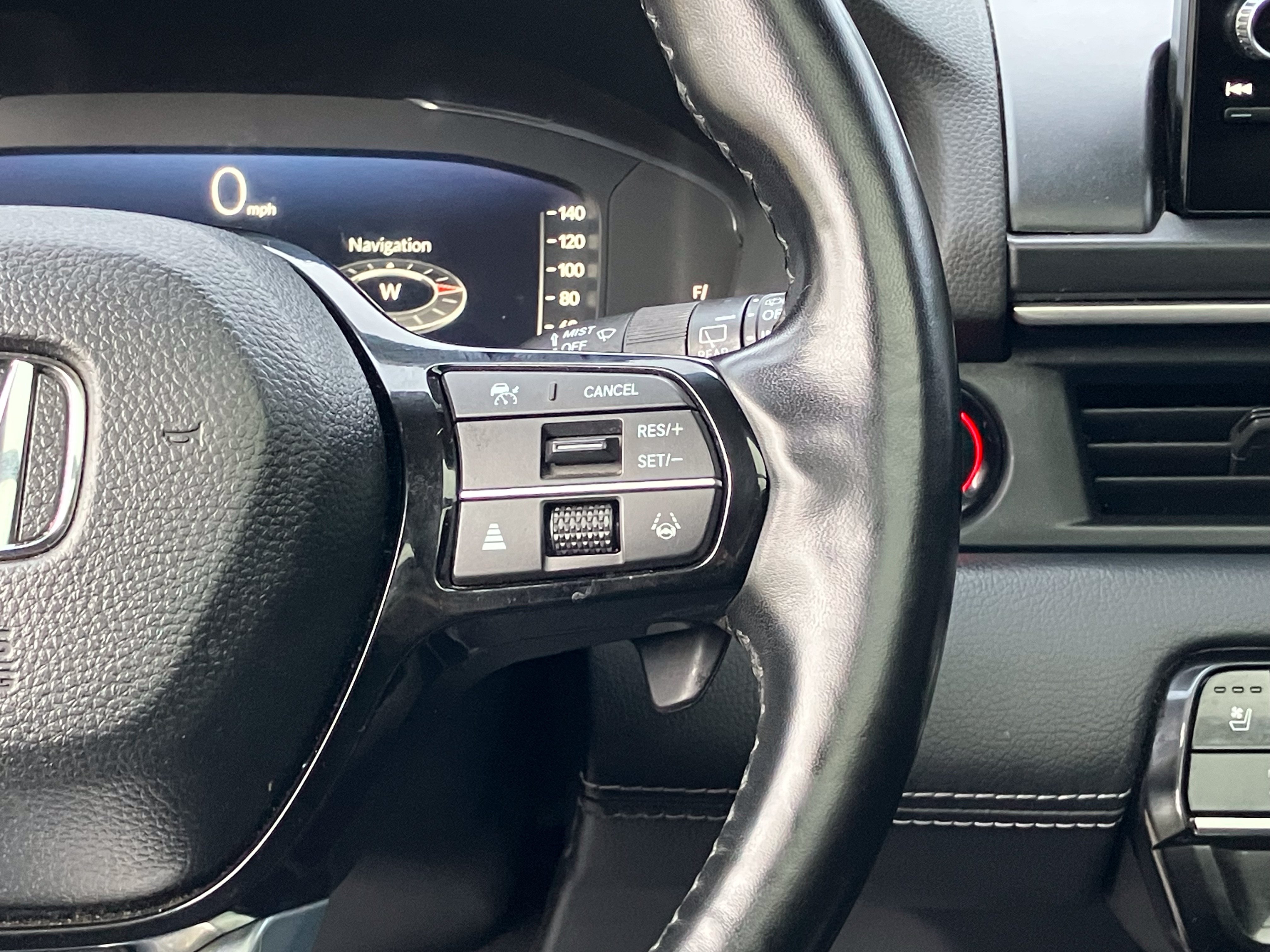 Used 2024 Honda Pilot Elite image 22