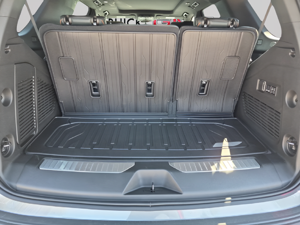 New 2026 GMC Yukon AT4 w/ AT4 Premium Plus Package AWD/4WD image 40