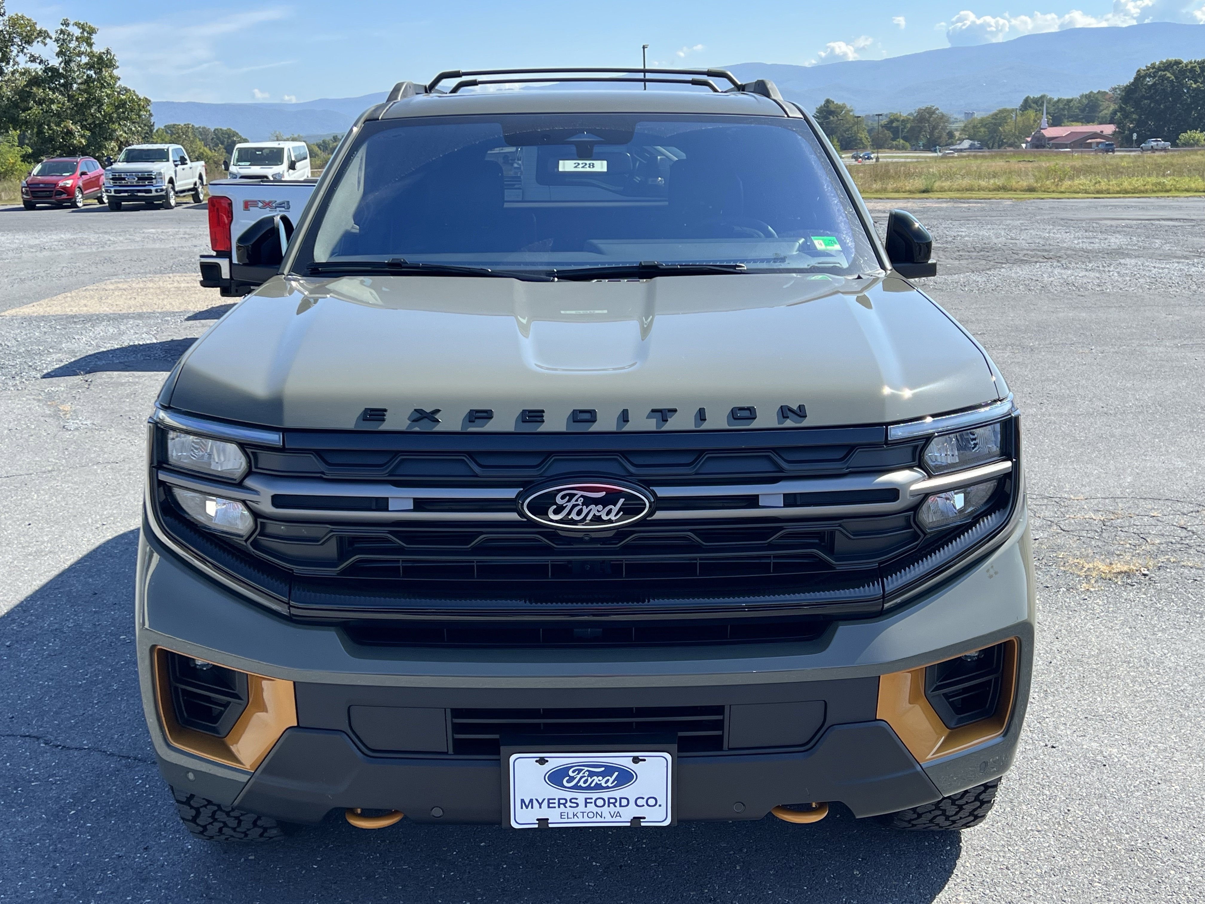 New 2025 Ford Expedition Tremor image 3
