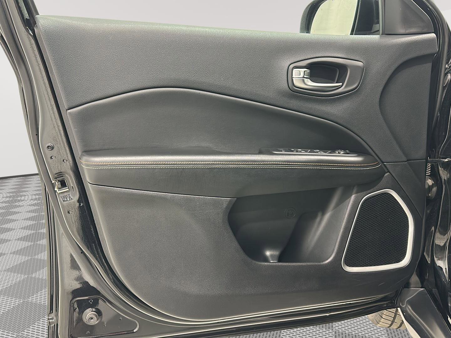 Used 2019 Jeep Compass Latitude w/ Popular Equipment Group image 20
