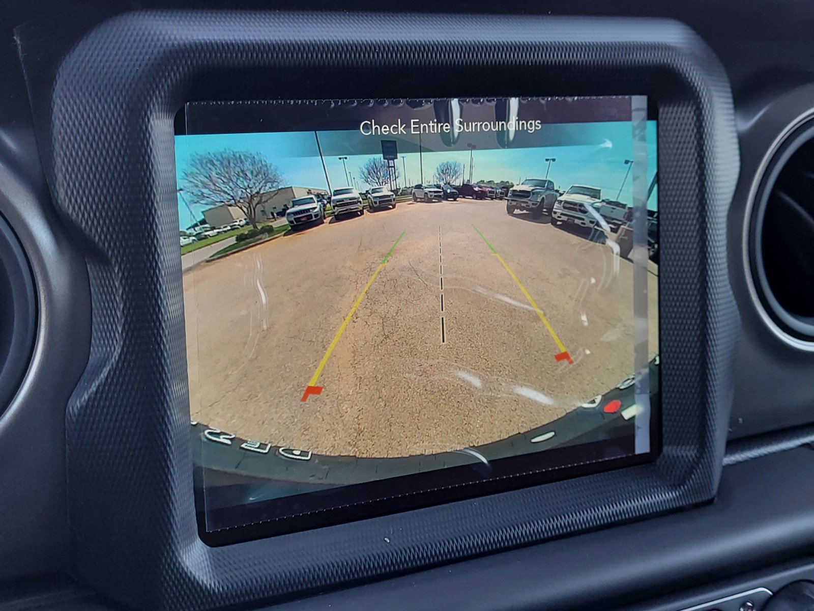 New 2023 Jeep Wrangler Unlimited w/ Sun & Screen Package image 17