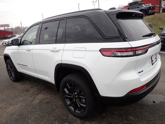 New 2025 Jeep Grand Cherokee Limited w/ MOPAR Finishing Package image 3