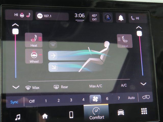 Used 2023 Jeep Grand Cherokee Laredo image 36