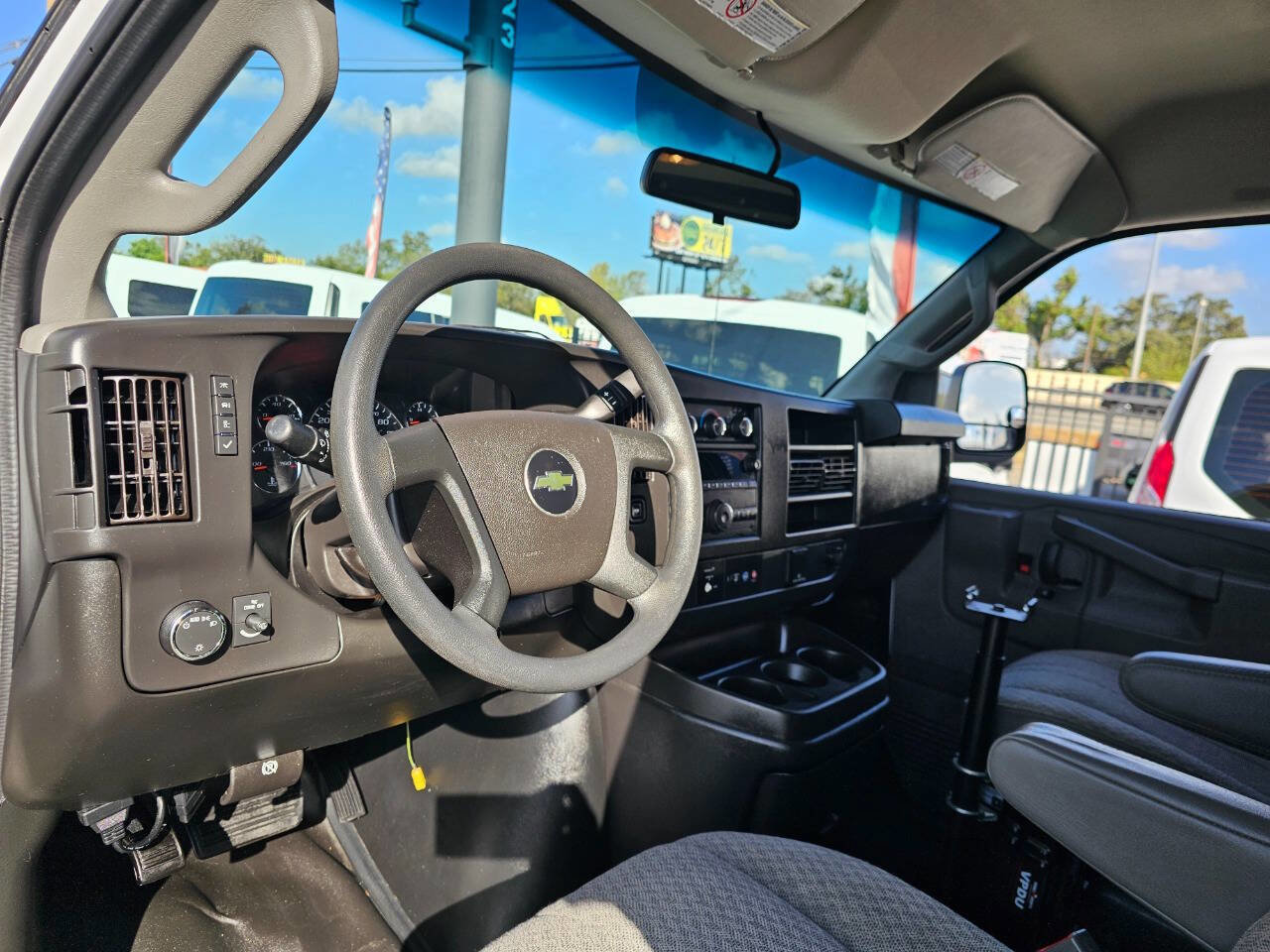 Used 2019 Chevrolet Express 2500 image 17