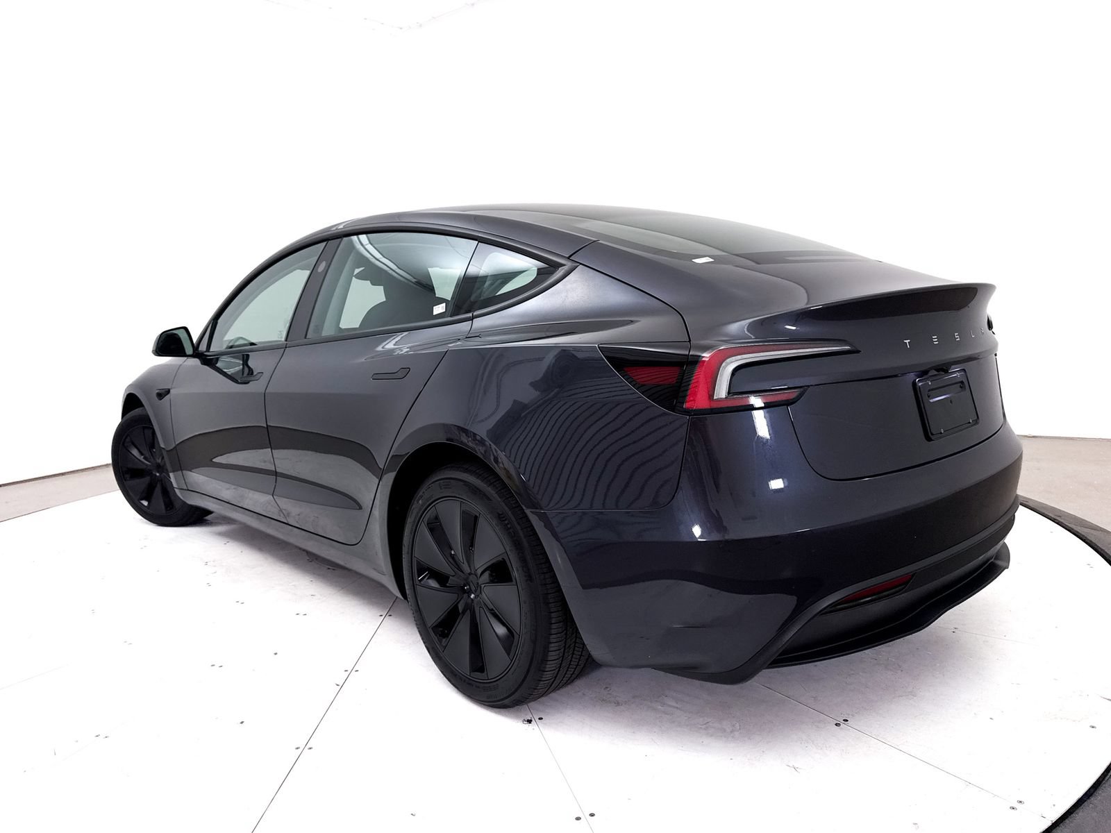 Used 2025 Tesla Model 3 Long Range RWD image 2