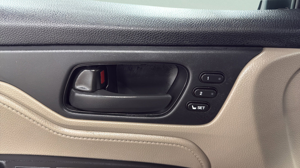 Used 2019 Honda Odyssey EX-L image 16