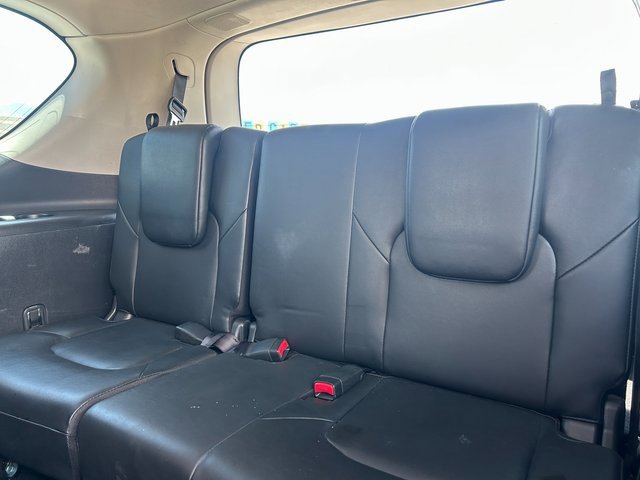 Used 2023 Nissan Armada SL w/ Captain's Chairs Package image 34