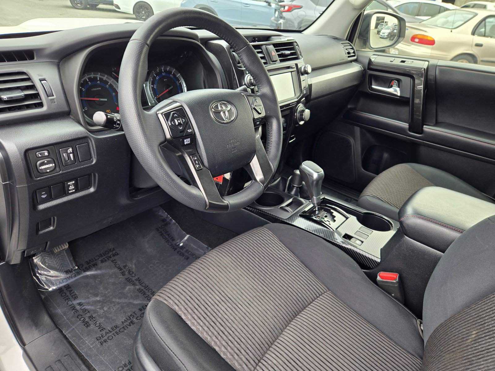 Used 2018 Toyota 4Runner TRD Off-Road AWD/4WD image 10