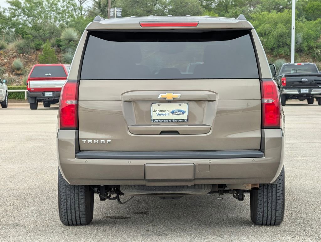 Used 2016 Chevrolet Tahoe LT w/ Luxury Package RWD image 6