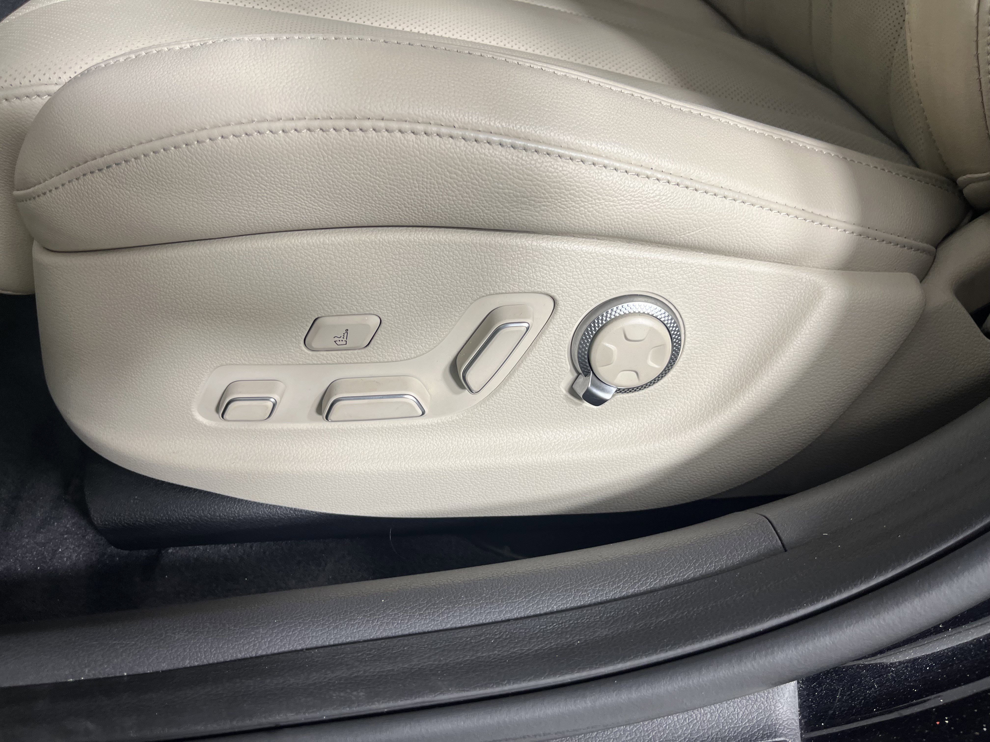 Used 2022 Genesis G80 2.5T w/ Prestige Package image 20