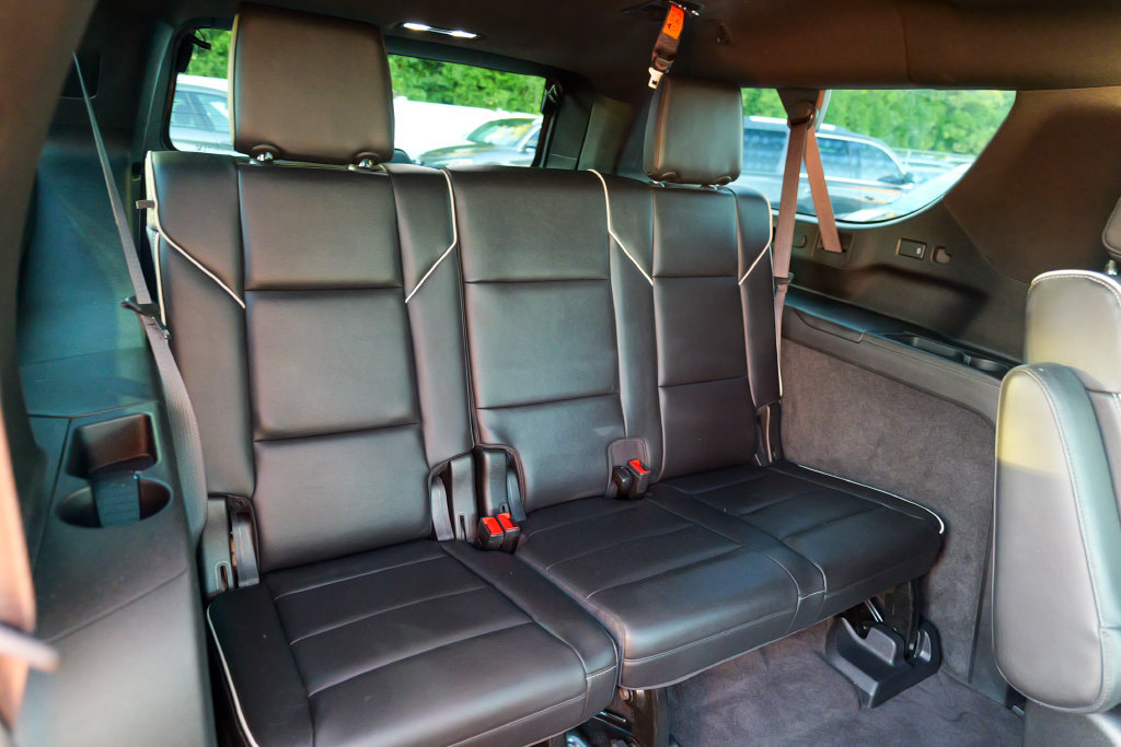 Used 2021 Cadillac Escalade ESV Premium Luxury w/ Driver Assist Tech Package AWD/4WD image 30