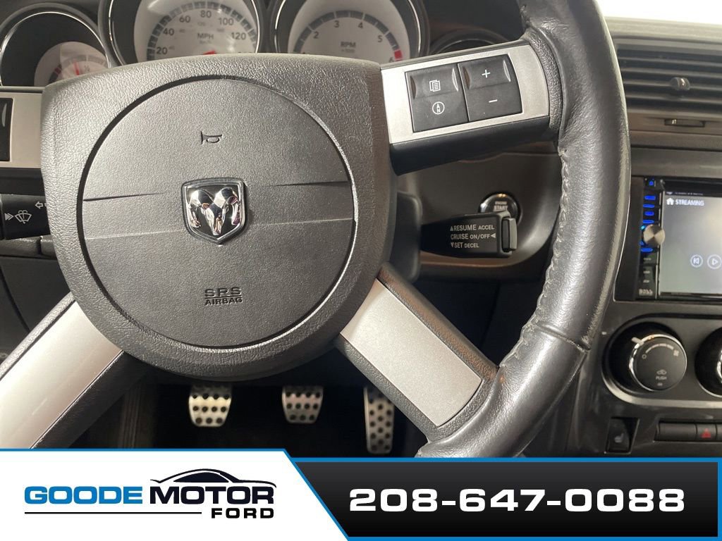 Used 2009 Dodge Challenger R/T image 12