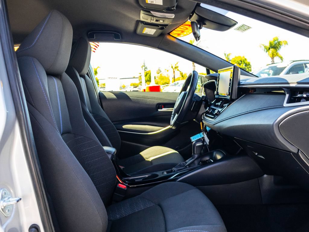 Used 2022 Toyota Corolla SE w/ Carpet Mat Package (TMS) FWD image 19