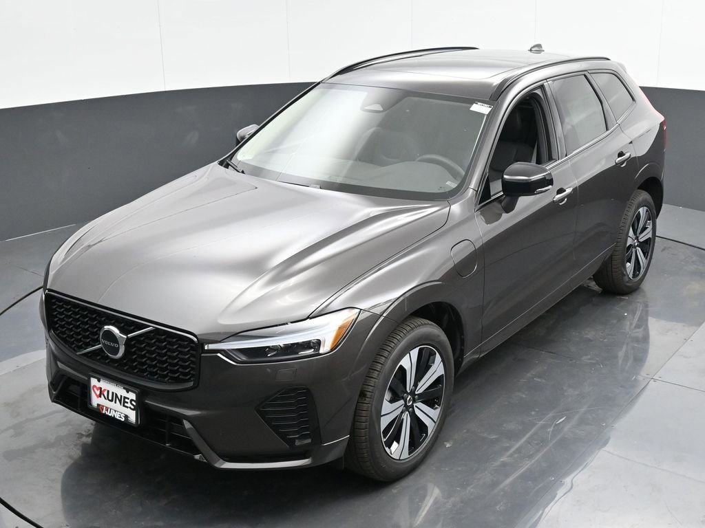 New 2025 Volvo XC60 T8 Core w/ Protection Package Premier image 36
