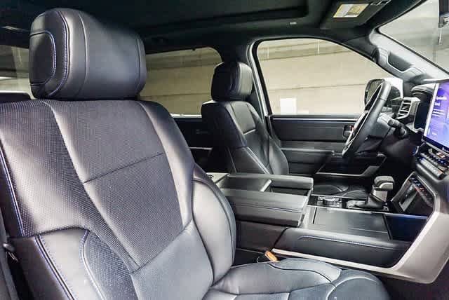 Used 2024 Toyota Tundra Platinum AWD/4WD image 17