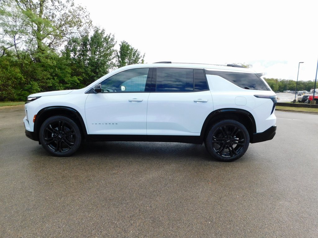 New 2026 Chevrolet Traverse High Country w/ LPO, Floor Liner Package image 6