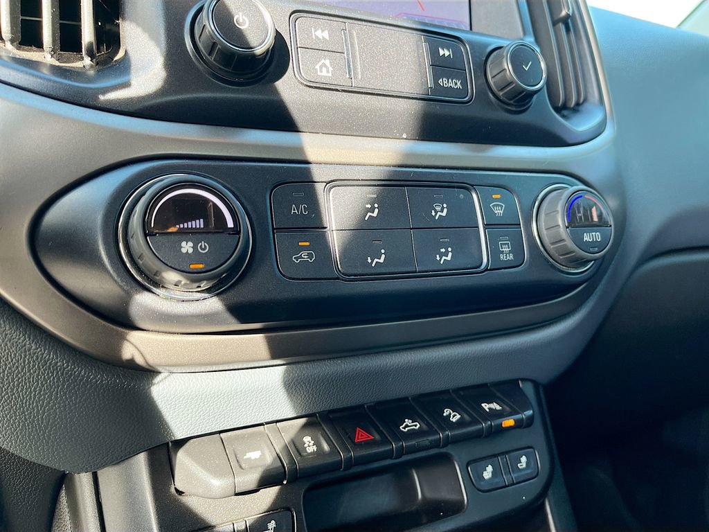 Used 2021 Chevrolet Colorado Z71 AWD/4WD image 15