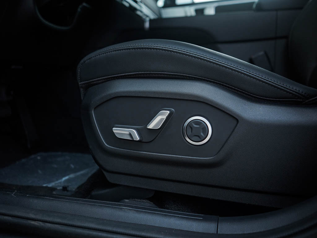 New 2026 Hyundai Santa Fe Limited AWD/4WD image 21
