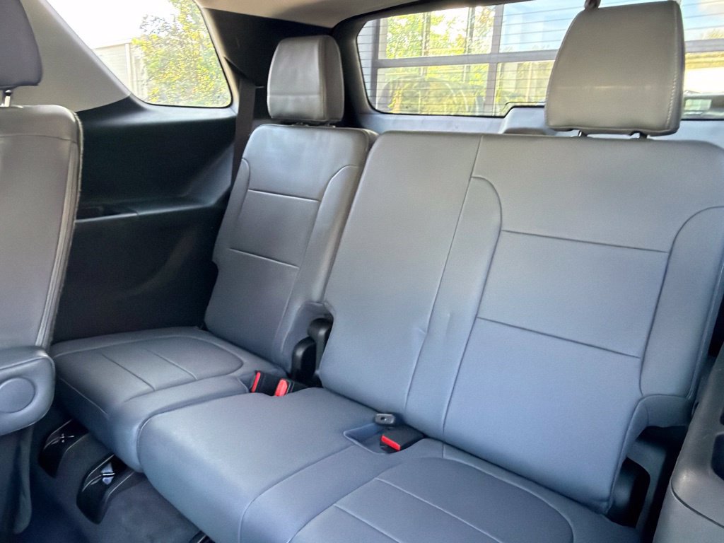 Used 2020 Chevrolet Traverse Premier AWD/4WD image 32