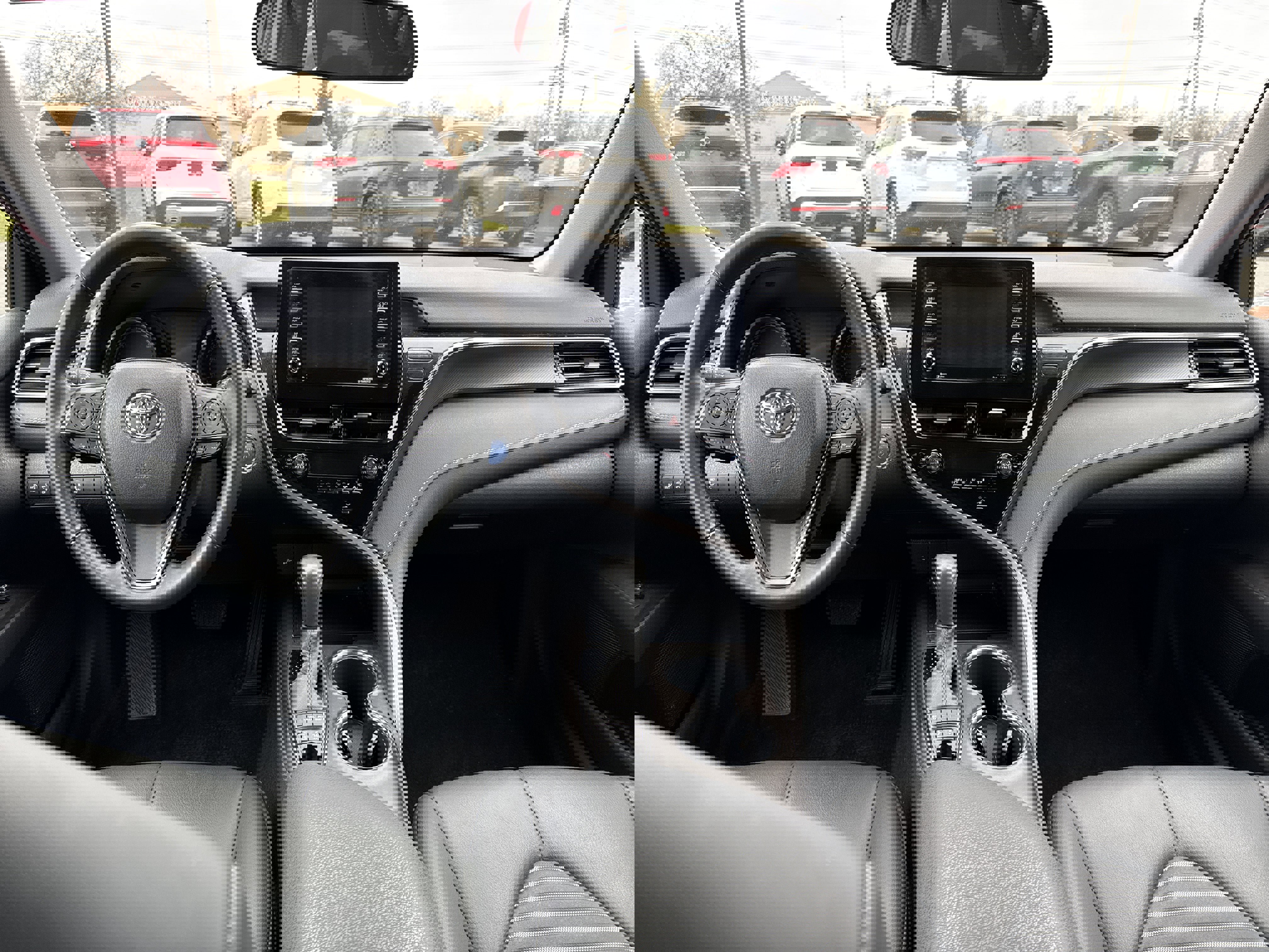 Used 2023 Toyota Camry SE image 12