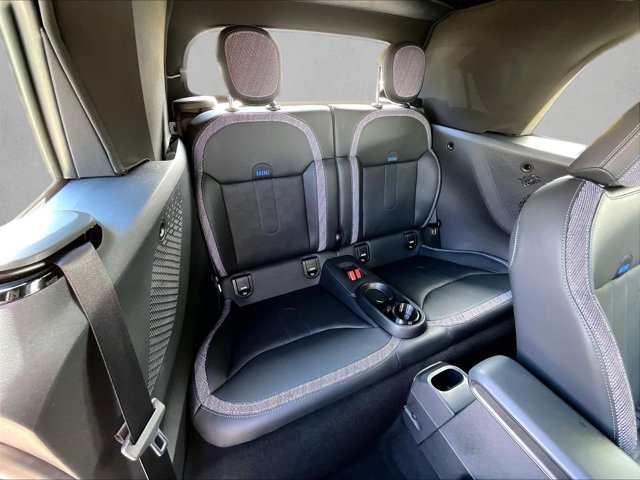 Used 2025 MINI Cooper S FWD image 29